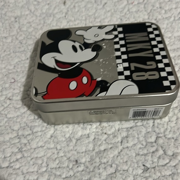 New in box Disney Mickey Mouse Bi- Fold Wallet in Tin - Picture 7 of 7